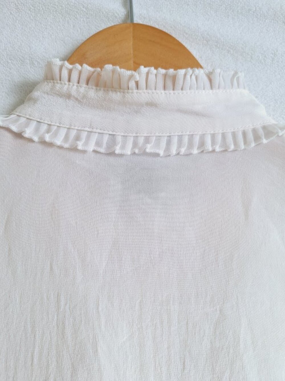 Joe Fresh Ivory Silk Ruffle Blouse Medium Long Sleeve Feminine Top - Picture 9 of 10